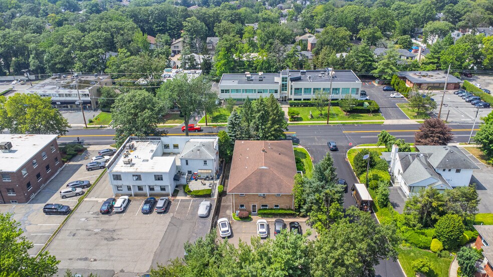 More Photos Of 631 E Palisades Ave, Englewood Cliffs Office For Sale