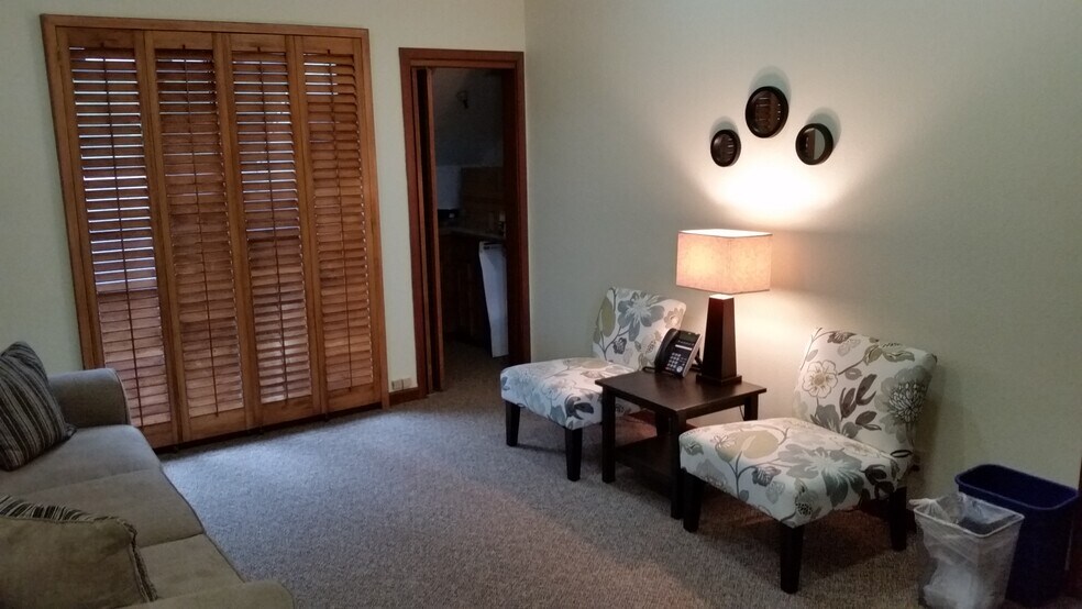 More Photos Of 101 Wikiup Dr, Santa Rosa Office For Lease