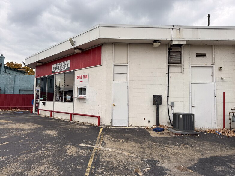 More Photos Of 720 Lincoln Way E, Massillon General Retail For Sale