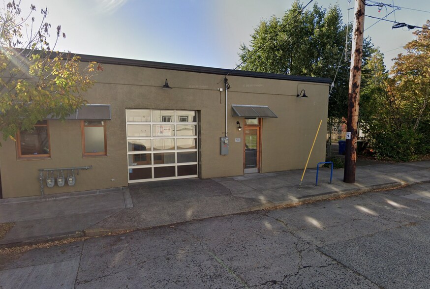 More Photos Of 8836 N Lombard St, Portland Storefront For Lease
