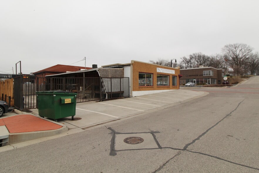 More Photos Of 5950 Nieman Rd, Shawnee Freestanding For Sale