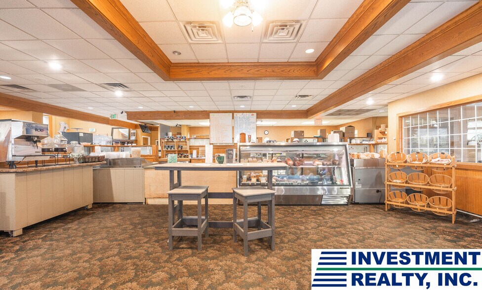 More Photos Of 60 Highway P, Cuba Freestanding For Sale