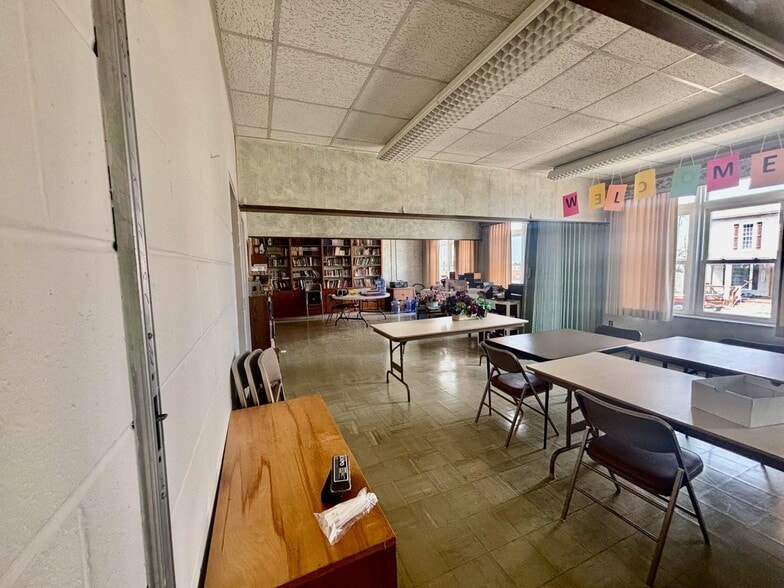 More Photos Of 13 E High St, Jeffersonville Religious Facility For Sale