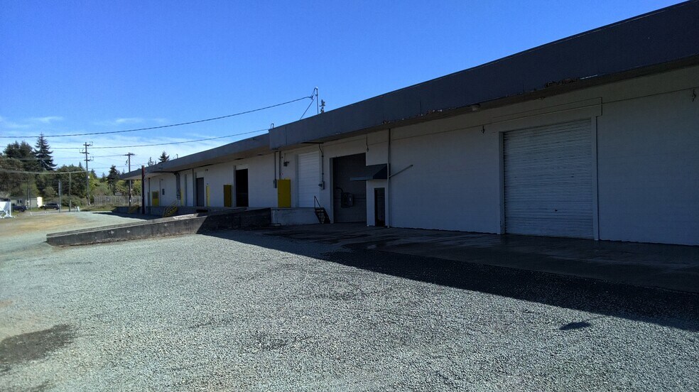 More Photos Of 212 N Gales St, Port Angeles Warehouse For Lease