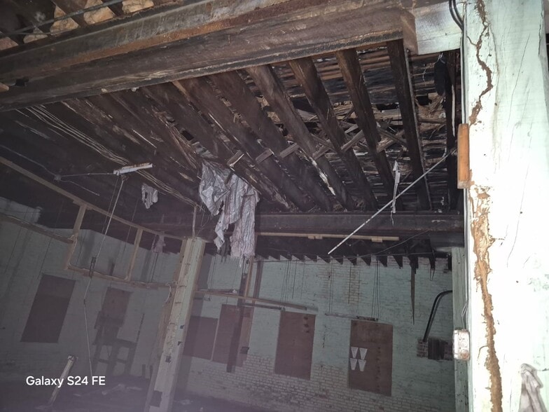 More Photos Of 1301 N Wolfe St, Baltimore Warehouse For Sale