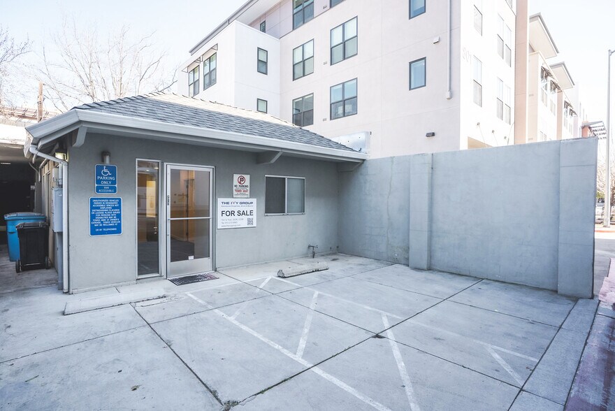 More Photos Of 821 W El Camino Real, Mountain View Storefront For Sale