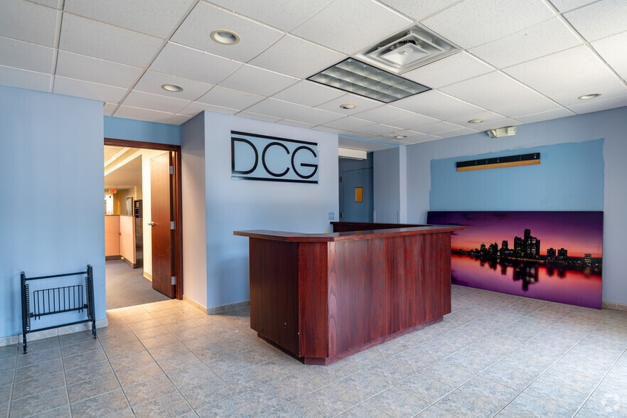 More Photos Of 965 E Jefferson Ave, Detroit Office For Sale