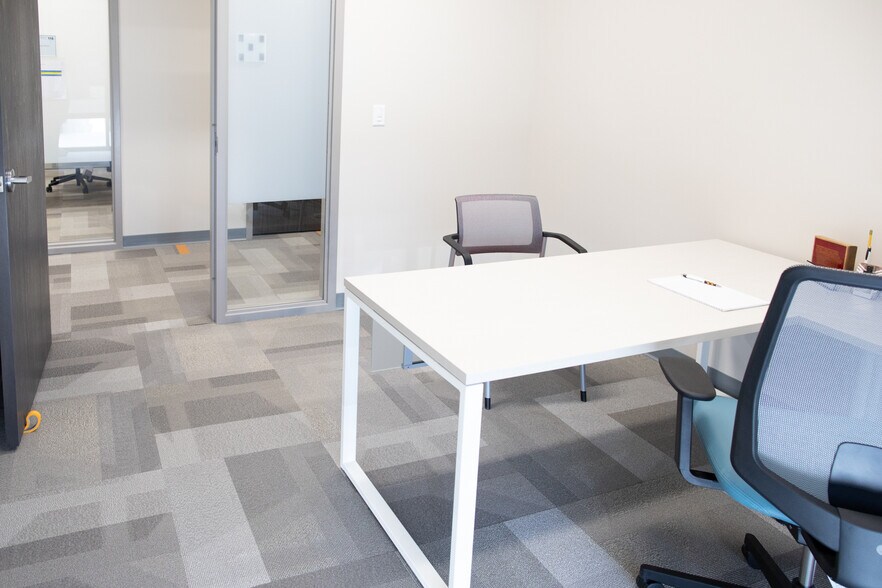 More Photos Of 1120 Depot Ln SE, Cedar Rapids Coworking Space