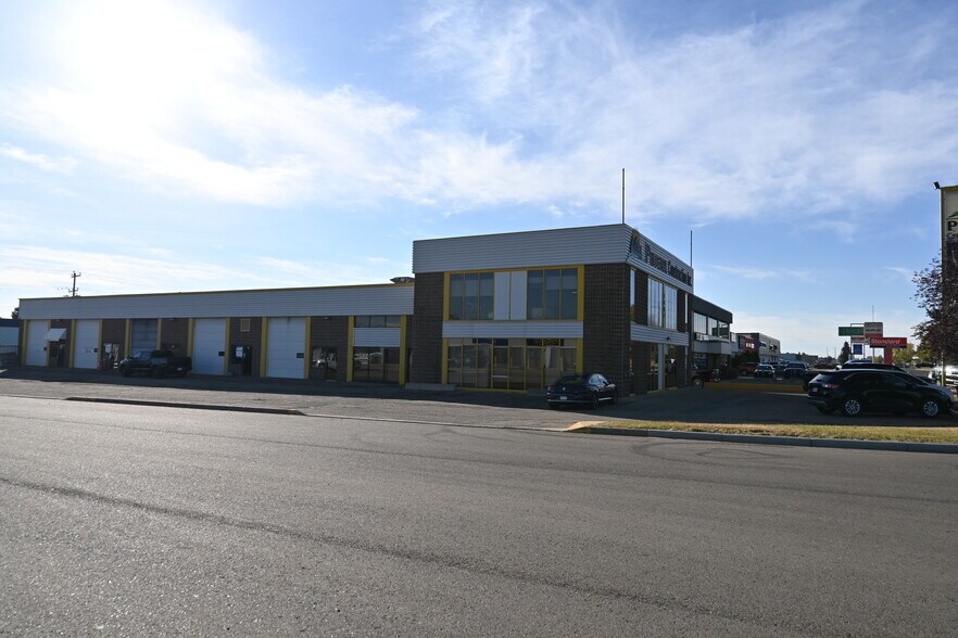 More Photos Of 7887 50 Av, Red Deer Office For Lease