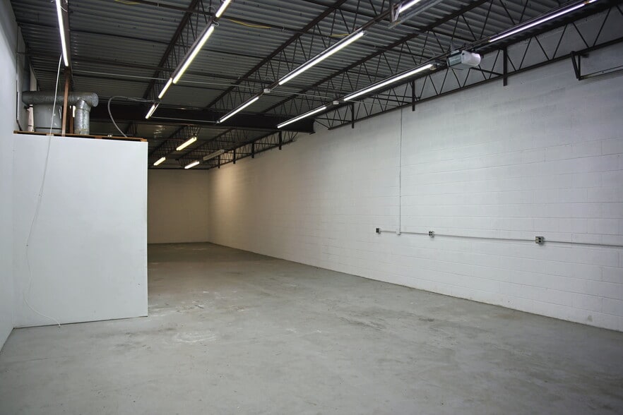 More Photos Of 4764 Hammermill Rd, Tucker Light Distribution For Lease