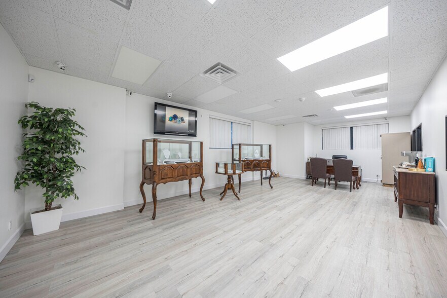 More Photos Of 910 N Amelia Ave, San Dimas Office For Lease