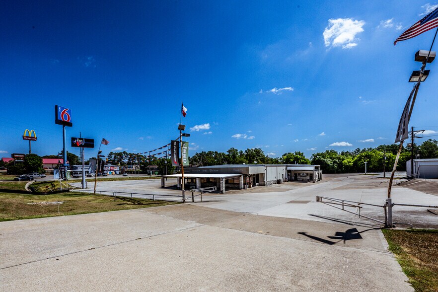 More Photos Of , Huntsville General Retail For Sale