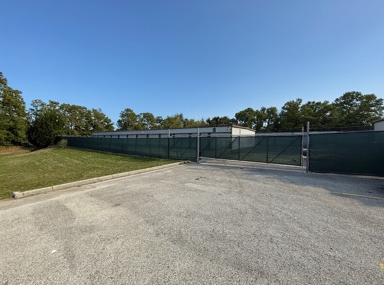 More Photos Of 1424 N Gulf Ave, Crystal River Self Storage For Sale