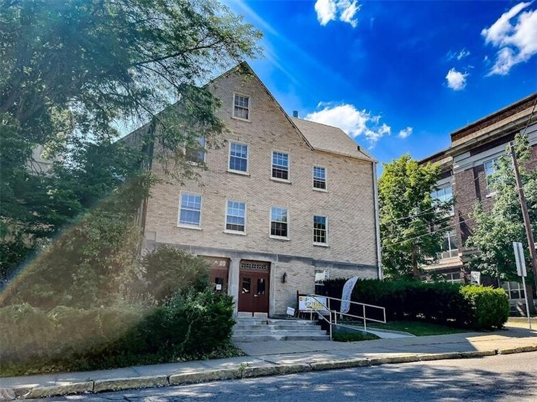 More Photos Of 230 E Jefferson St, Butler Religious Facility For Sale