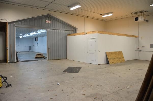 More Photos Of 602-0 Industrial Dr, Orwigsburg Manufacturing For Sale