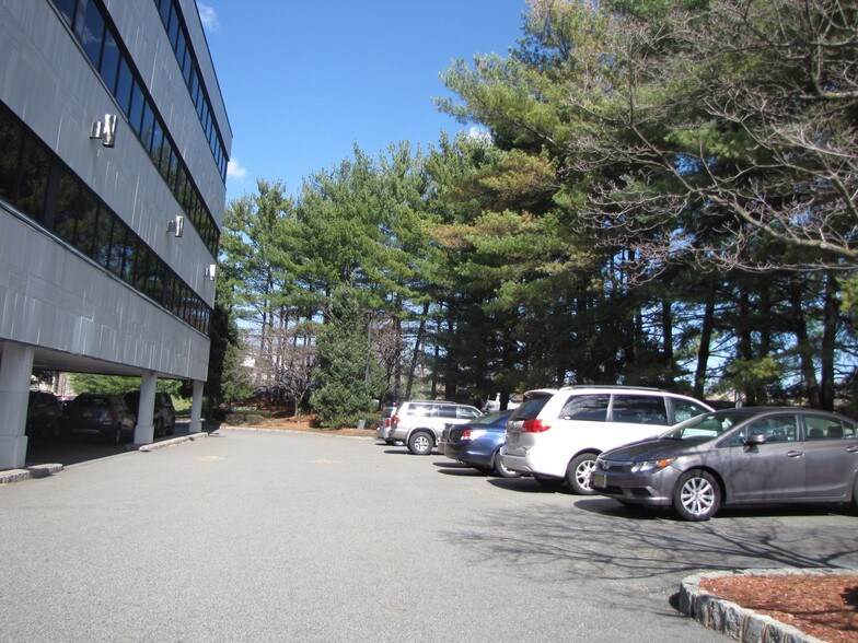 More Photos Of 275 Paterson Ave, Little Falls Medical For Lease