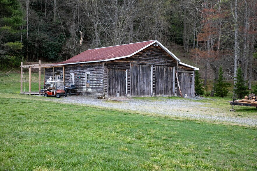 More Photos Of , Pisgah Forest Unknown For Sale