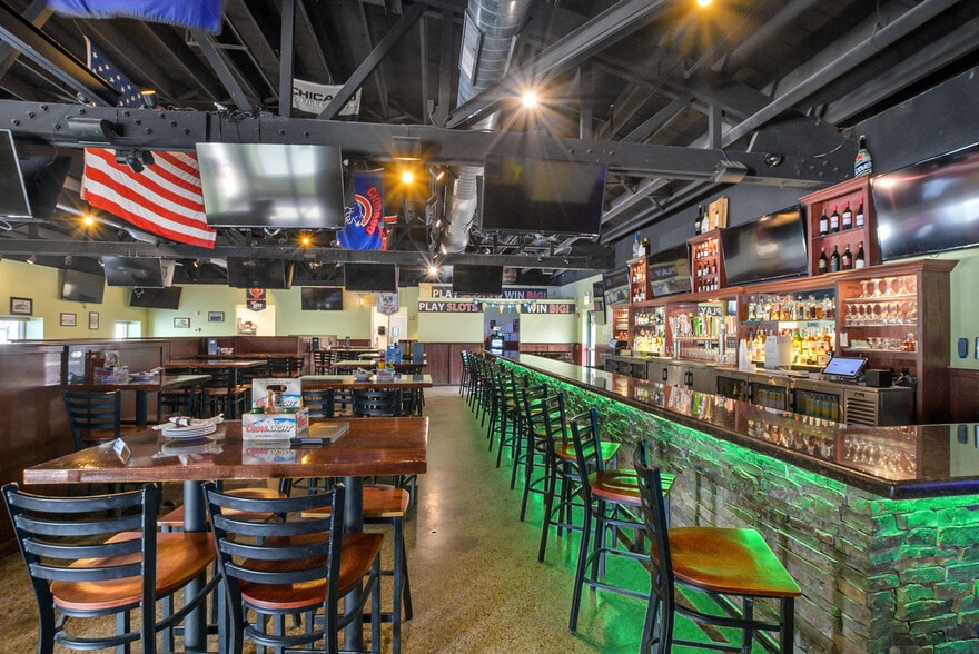 More Photos Of 3422 W 95th St, Evergreen Park Restaurant For Sale
