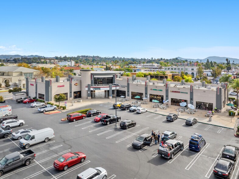 More Photos Of 310-340 W Valley Pky, Escondido Unknown For Lease