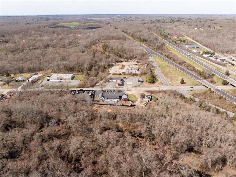 More Photos Of 323 Clarks Falls Rd, North Stonington Freestanding For Lease