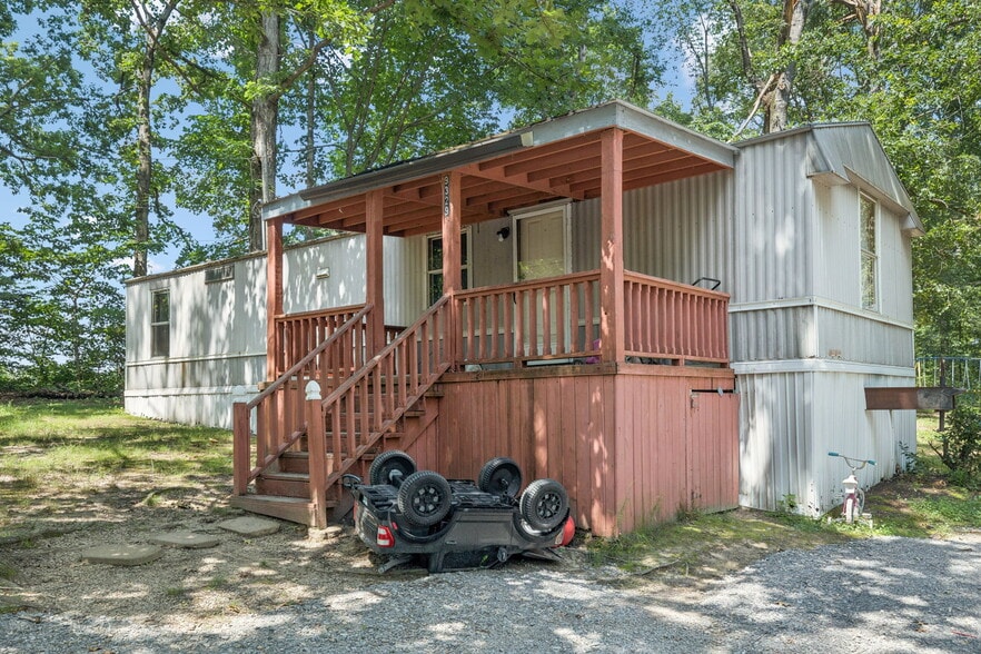 More Photos Of 9314 Beeler Ct, Bon Aqua Manufactured Housing Mobile Home Park For Sale