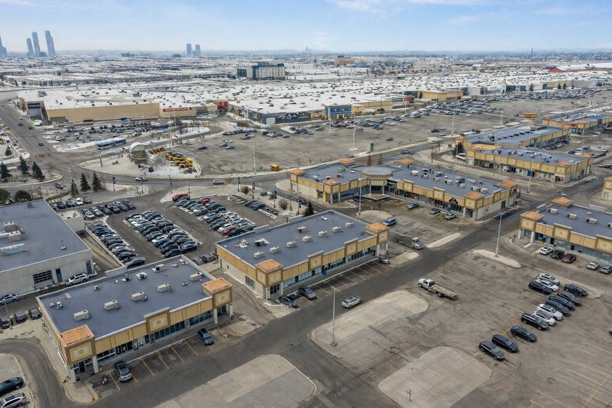 More Photos Of 9100 Jane St, Vaughan Freestanding For Lease