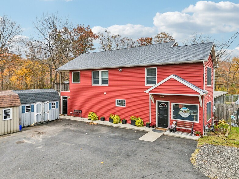 More Photos Of 170 S Hope Chapel Rd, Jackson Specialty For Sale