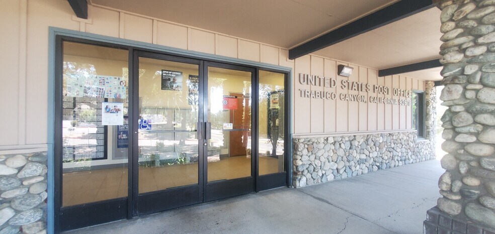 More Photos Of 30575 Trabuco Canyon Rd, Trabuco Canyon General Retail For Lease