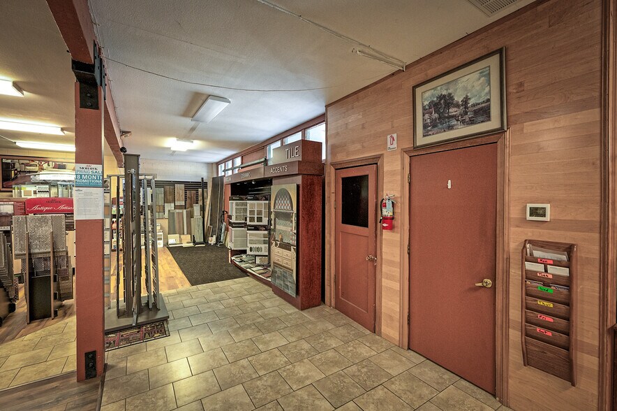 More Photos Of 4052 Shasta Dam Blvd, Shasta Lake Freestanding For Sale