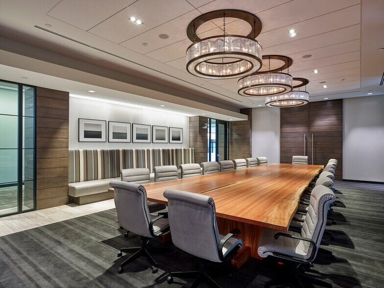 More Photos Of 201 Rouse Blvd, Philadelphia Medical For Lease