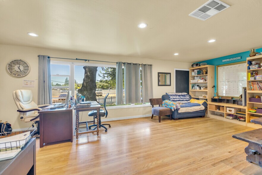 More Photos Of 9455 E Stockton Blvd, Elk Grove Specialty For Sale
