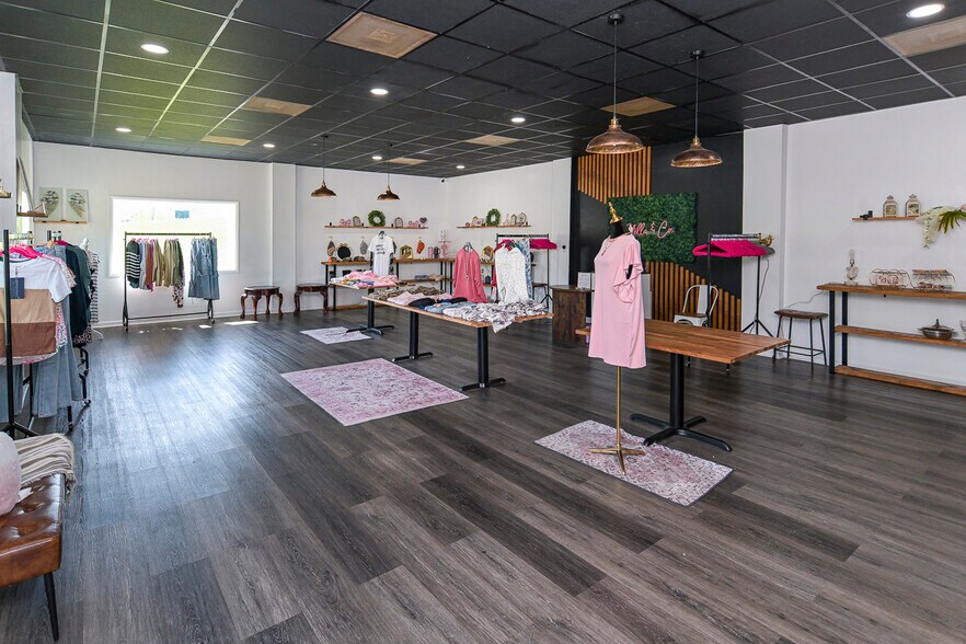More Photos Of 806 Washington St W, Fayetteville General Retail For Sale
