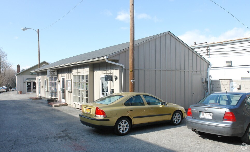 More Photos Of 1330 Reisterstown Rd, Pikesville Freestanding For Lease