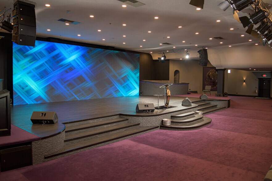 More Photos Of 341 Long Island Ave, Holtsville Religious Facility For Lease