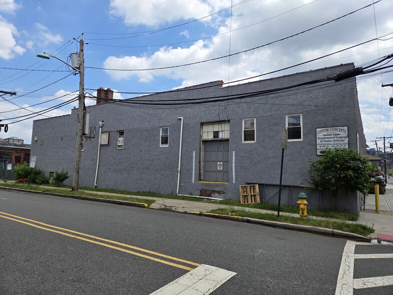 More Photos Of 300 1st St, Harrison Warehouse For Sale