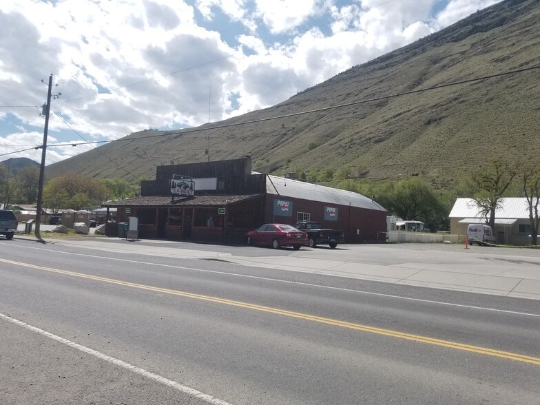 More Photos Of 129 S Main St, Riggins Restaurant For Sale