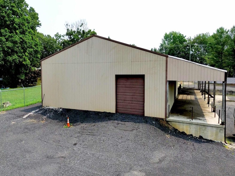 More Photos Of 1339 N Tuckahoe Rd, Williamstown Warehouse For Sale