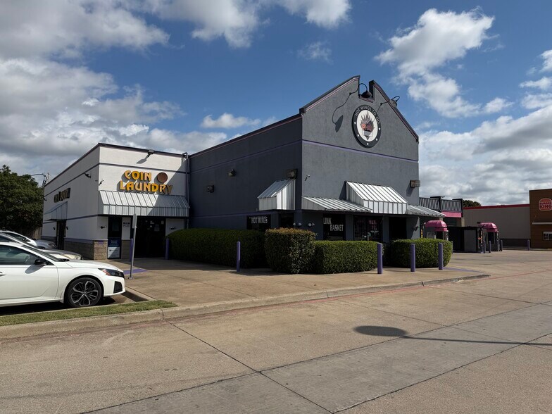 More Photos Of 2451 W Ledbetter Dr, Dallas Specialty For Sale