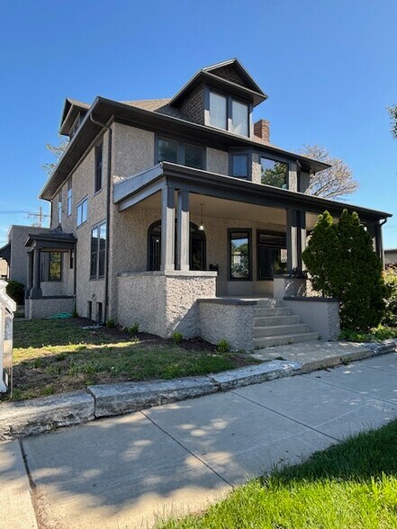 Primary Photo Of 802 Columbia St, Lafayette Office Residential For Sale