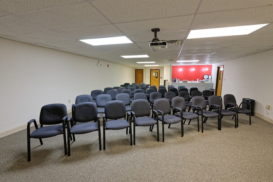 More Photos Of 29 E Mountain St, Worcester Office For Sale