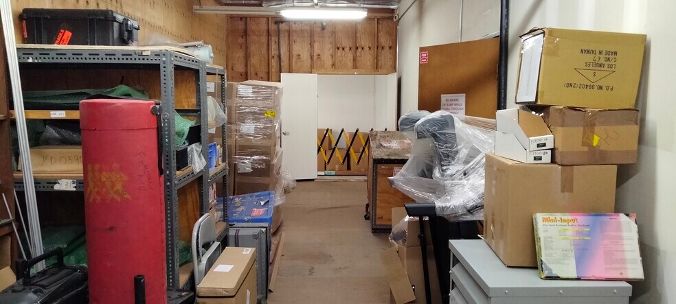 More Photos Of 4125 Market St, Ventura Light Manufacturing For Sale