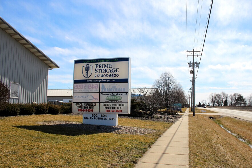 More Photos Of 606 S Staley Rd, Champaign Self Storage For Lease