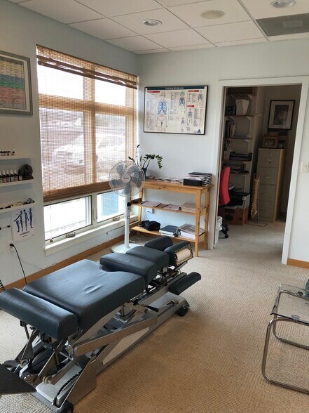 More Photos Of 17 Glen Pond Dr, Red Hook Medical For Lease