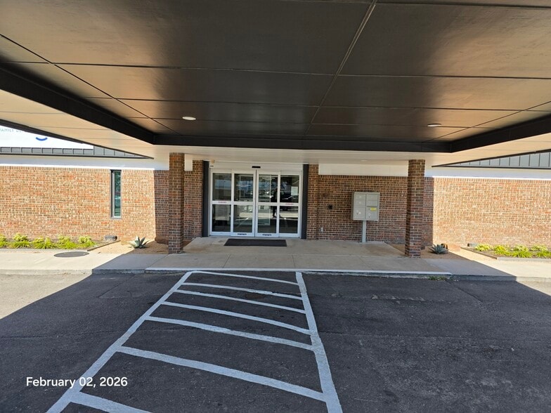 More Photos Of 3828 Avenue N, Galveston Hospital For Lease