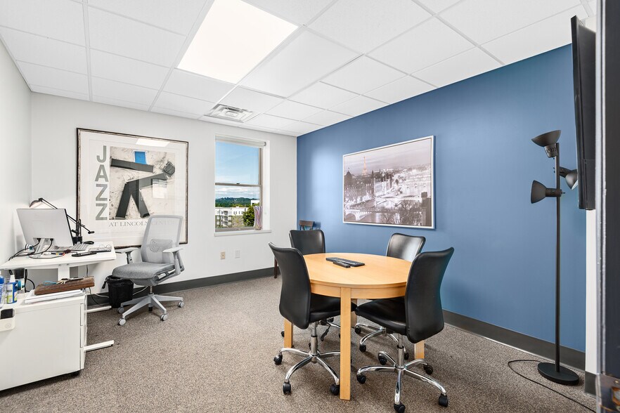 More Photos Of 53 S French Broad Ave, Asheville Medical For Lease