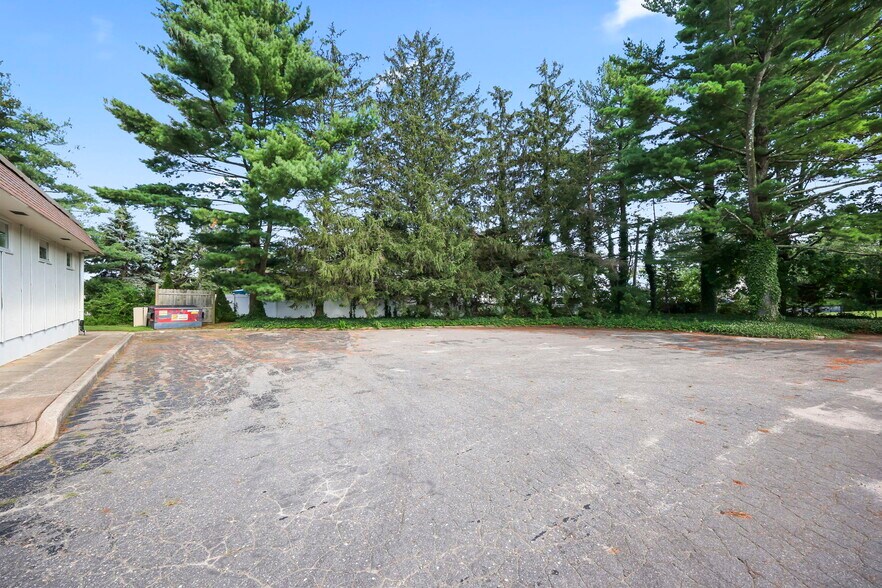 More Photos Of 151 Highway 37, Toms River Office For Sale