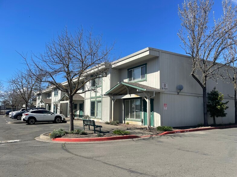 More Photos Of 3715 Santa Rosa Ave, Santa Rosa Warehouse For Lease