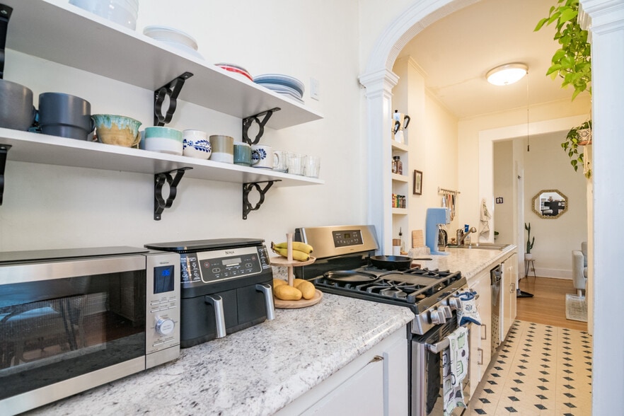 More Photos Of 81 Bridge St, Northampton Multifamily For Sale