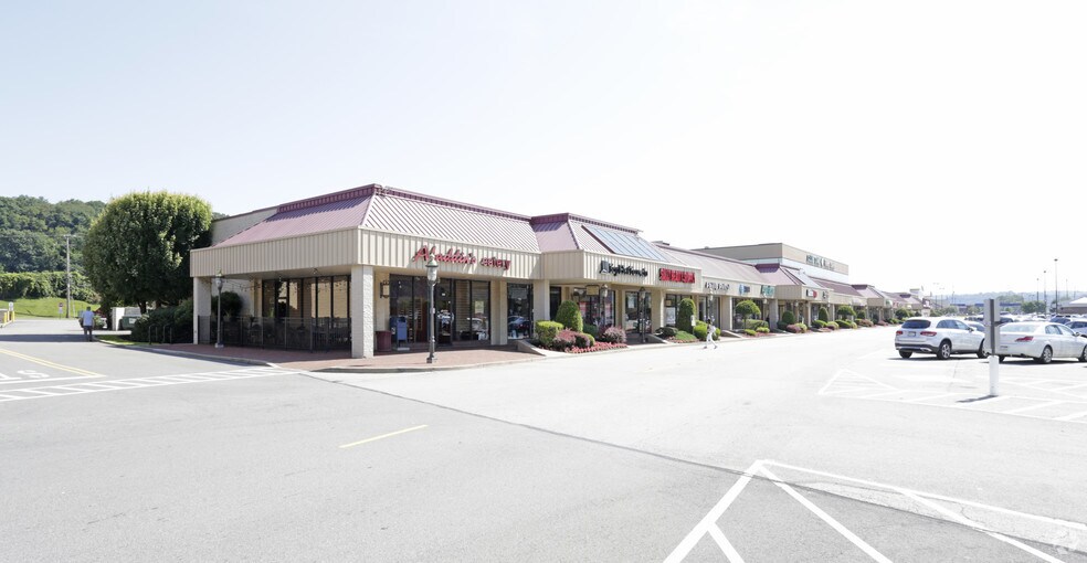 More Photos Of 849-1041 Freeport Rd, Pittsburgh Unknown For Lease