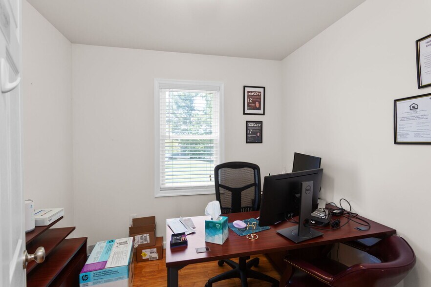 More Photos Of 2352 Jefferson Hwy, Waynesboro Office For Lease